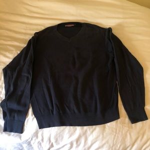 Vineyard Vines sweater. Medium. 100% cotton. Navy
